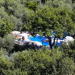 مكان تخييم Nube D'argento *